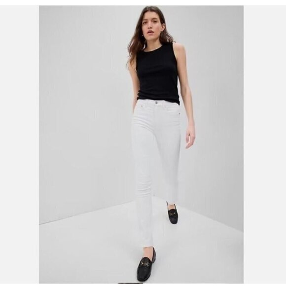 GAP High Rise Y2K Split Hem Vintage Slim Plus Size 18/34 White Jeans MSRP $80 - Picture 1 of 7
